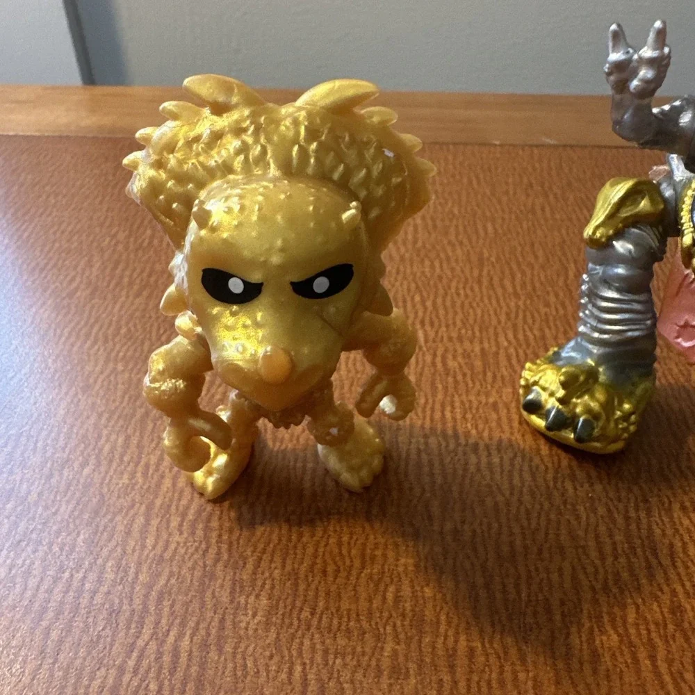 TREASURE X Dino Figures Goldrac &  Chief Goldo Dragon‎ Hunter Moose Toys